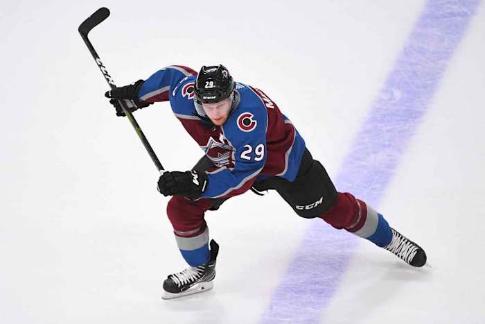 nathan-mackinnon-avalanche-season-preview-1200.jpg